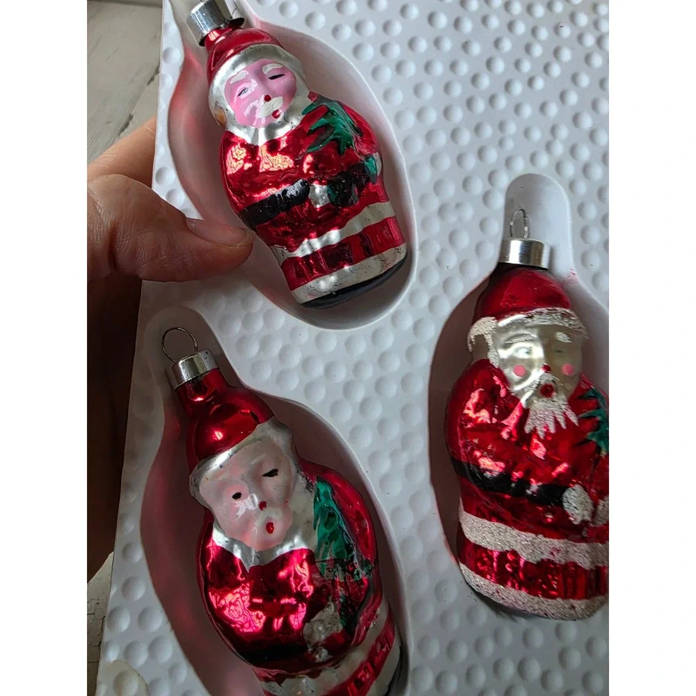 Vintage Bradford novelty Santa Mica glass ornament glitter Xmas tree red set
